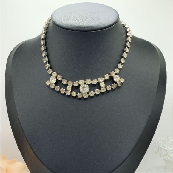 Vintage silver rhinestone necklace - Picture 1 of 12